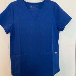 NWT Electric blue figs set